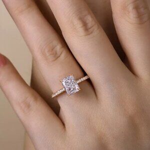 Elegant Sterling Silver Radiant Cut Simulated Diamond Engagement Ring Me…